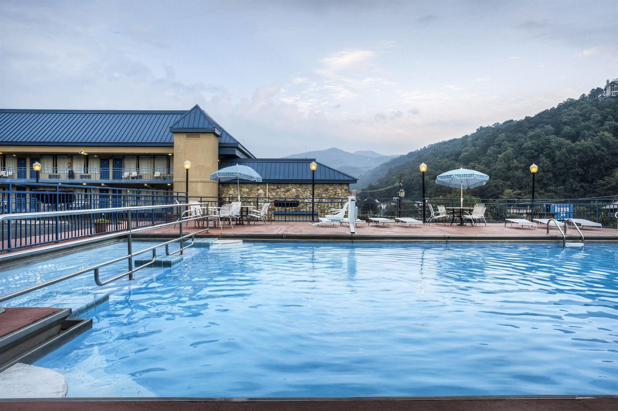 Clarion Pointe Downtown Gatlinburg Otel Dış mekan fotoğraf